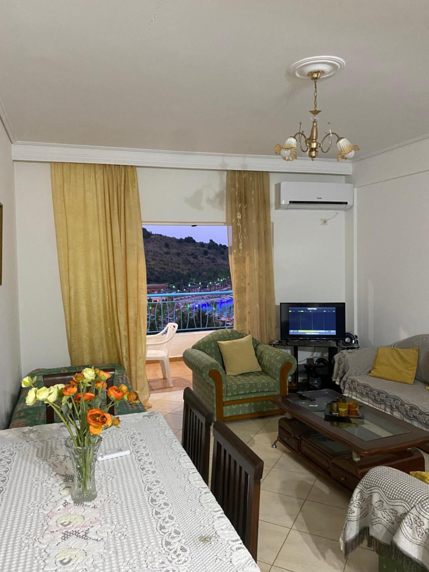 סרנדה Apartaments Rraku מראה חיצוני תמונה