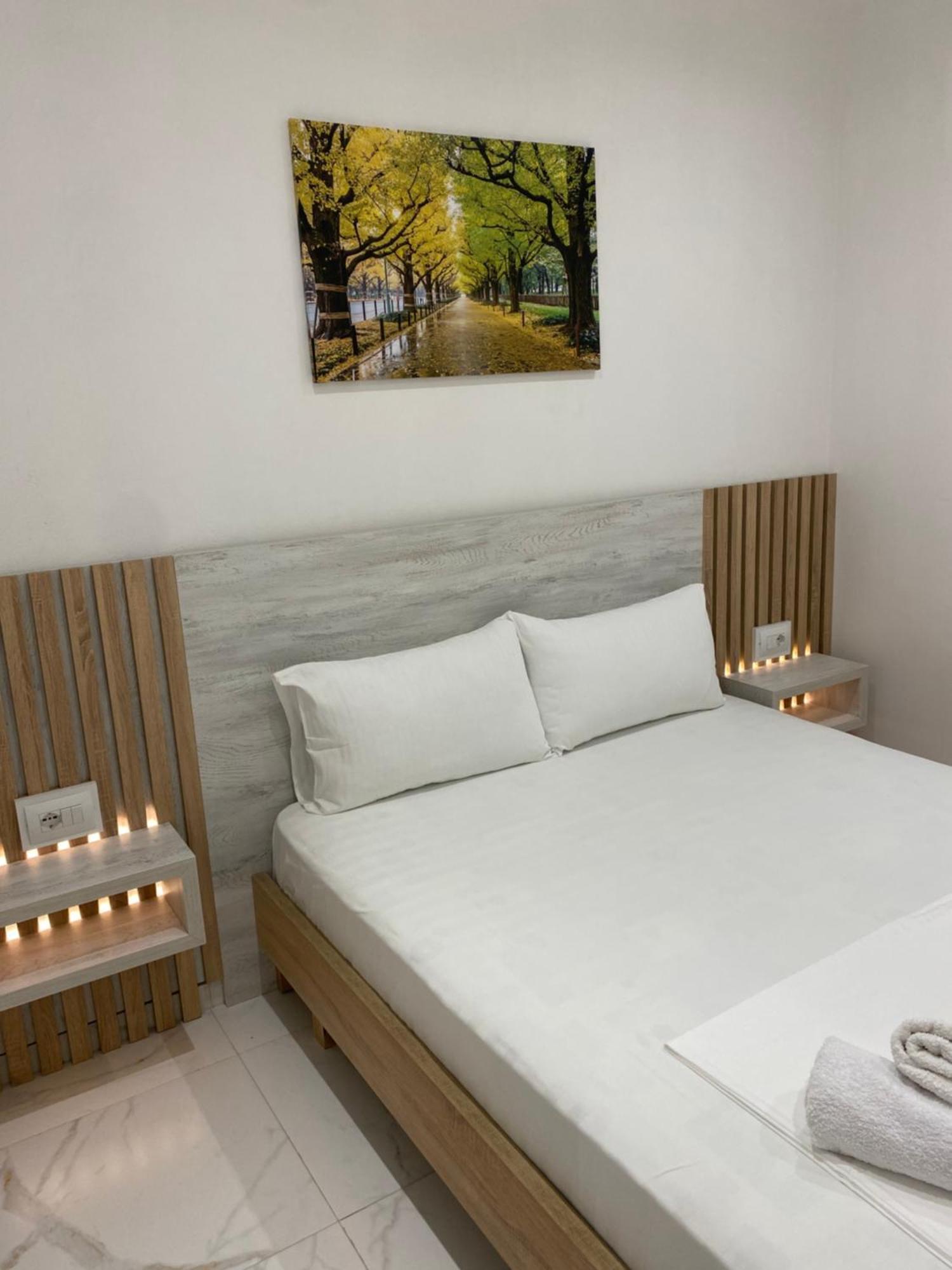 סרנדה Apartaments Rraku מראה חיצוני תמונה